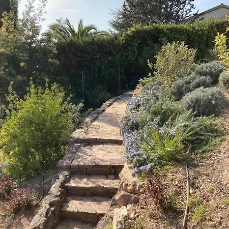Du Belvedere - Jardin * Saint-Raphael (Var)